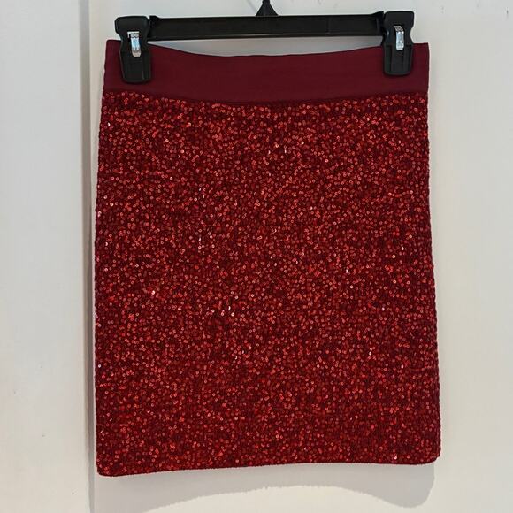 Alice + Olivia Dresses & Skirts - Alice + Olivia Red Sequin Bandage Mini Skirt Sz 0